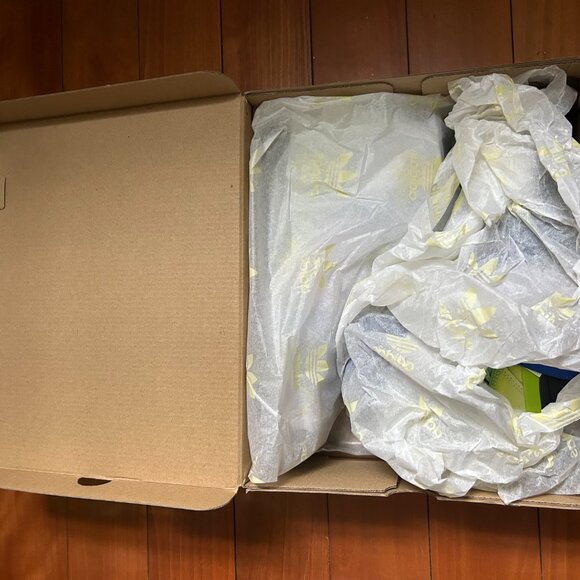 NWT, NIB Jeremy Scott X Adidas Forum Motorsport Wings 4.0 Sneakers GY4421 - Picture 3 of 9